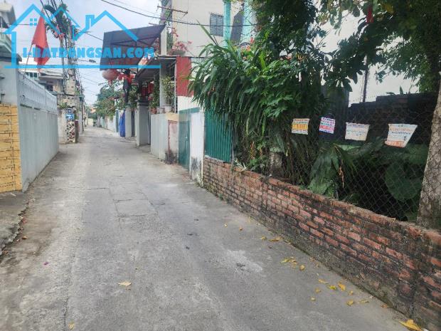 Tằng My, Nam Hồng,Đông Anh, mặt ngõ thông ô tô 7 chỗ dân trí cao