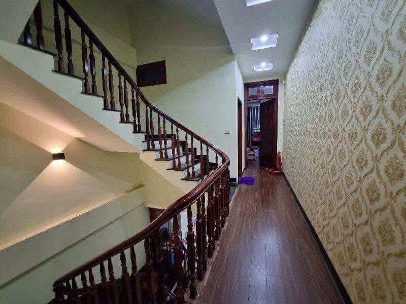 Nhà Đông Ngạc thoáng sáng 61m², nhỉnh 7 tỷ có sổ đỏ chính chủ