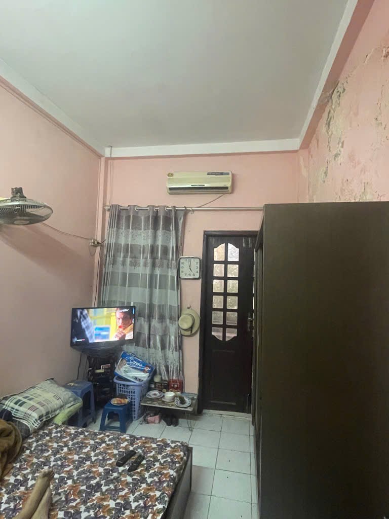 HƠN 6 TỶ CÓ NGAY NHÀ MẶT PHỐ-SÁT VÁCH CÔNG VIÊN BÁCH THẢO