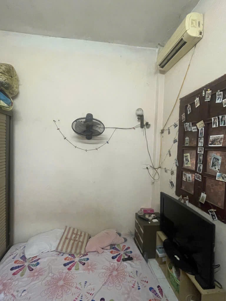 HƠN 6 TỶ CÓ NGAY NHÀ MẶT PHỐ-SÁT VÁCH CÔNG VIÊN BÁCH THẢO