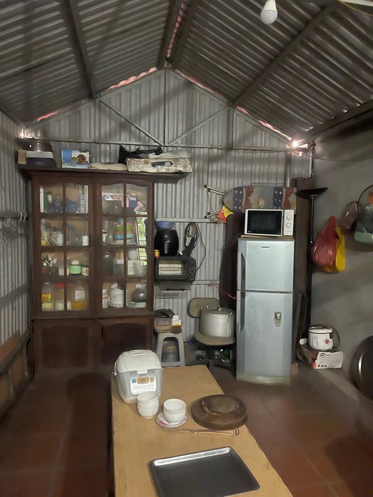 HƠN 6 TỶ CÓ NGAY NHÀ MẶT PHỐ-SÁT VÁCH CÔNG VIÊN BÁCH THẢO