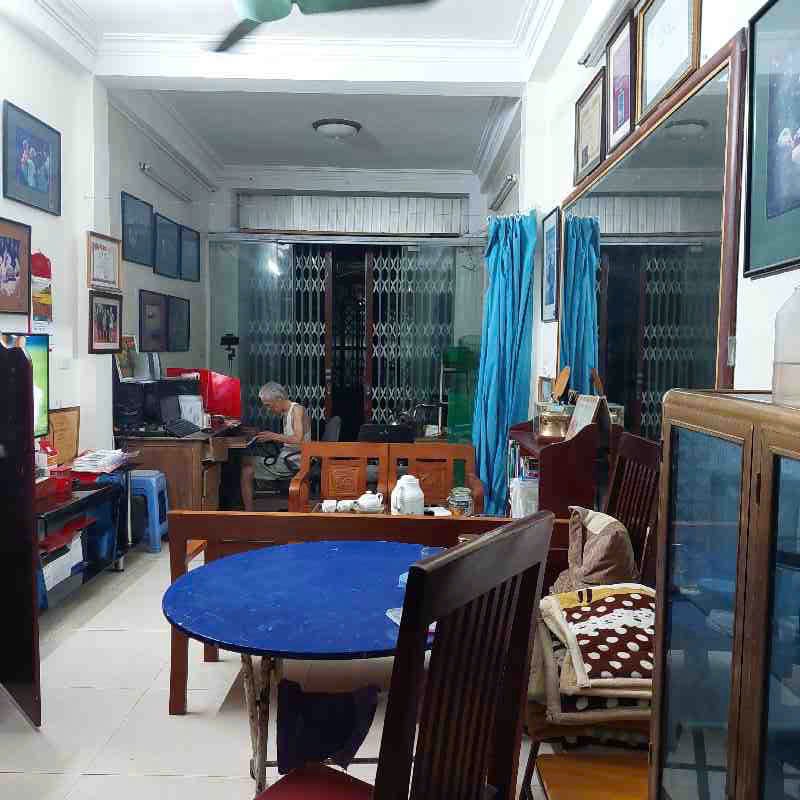 CHỦ CẦN BÁN GẤP NHÀ Ở NGỌC KHÁNH-ĐÁT VUÔNG VẮN NHƯ TỜ A4