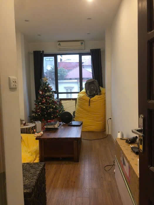 MẶT PHỐ ĐỘI CẤN - KINH DOANH BẤT CHẤP