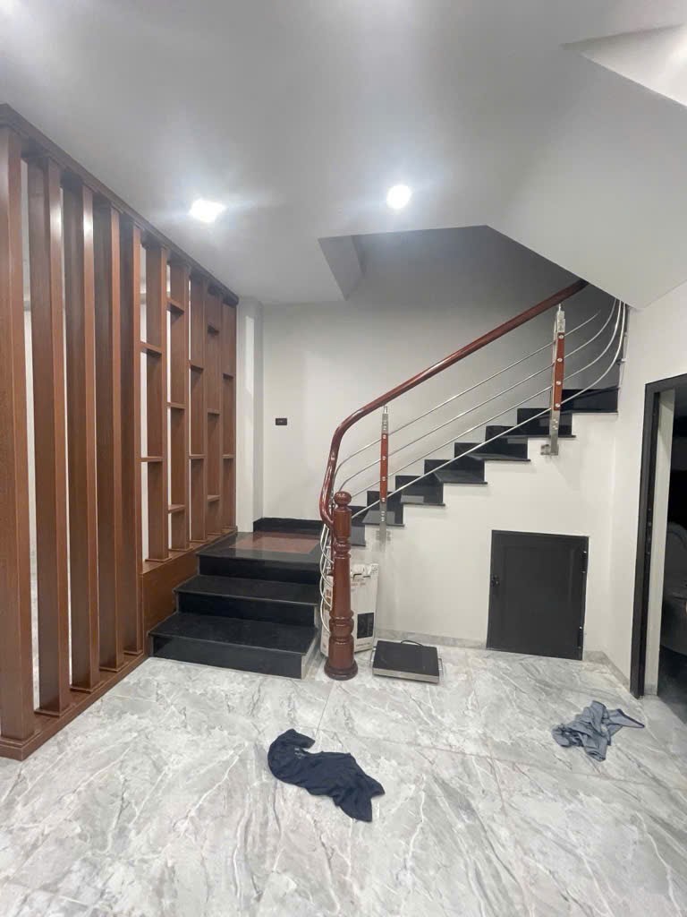 NGÕ Ô TÔ - 1 BƯỚC RA PHỐ VIP BA ĐÌNH