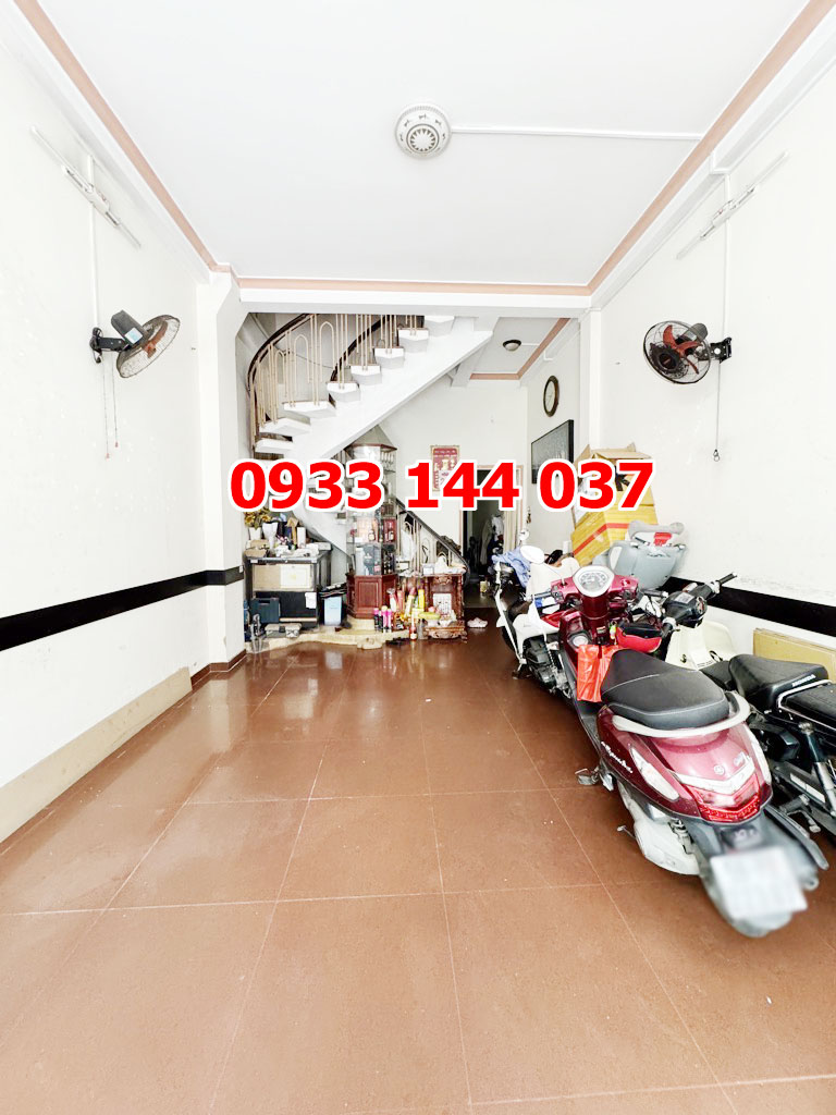 15 tỷ Mặt tiền Bế Văn Đàn, P. 14 Tân Bình, Tp, HCM.  DT: 72m2,  3 TẦNG, SỔ CHUẨN VUÔNG. Hoàn công đầy đủ. công chứng ngay.