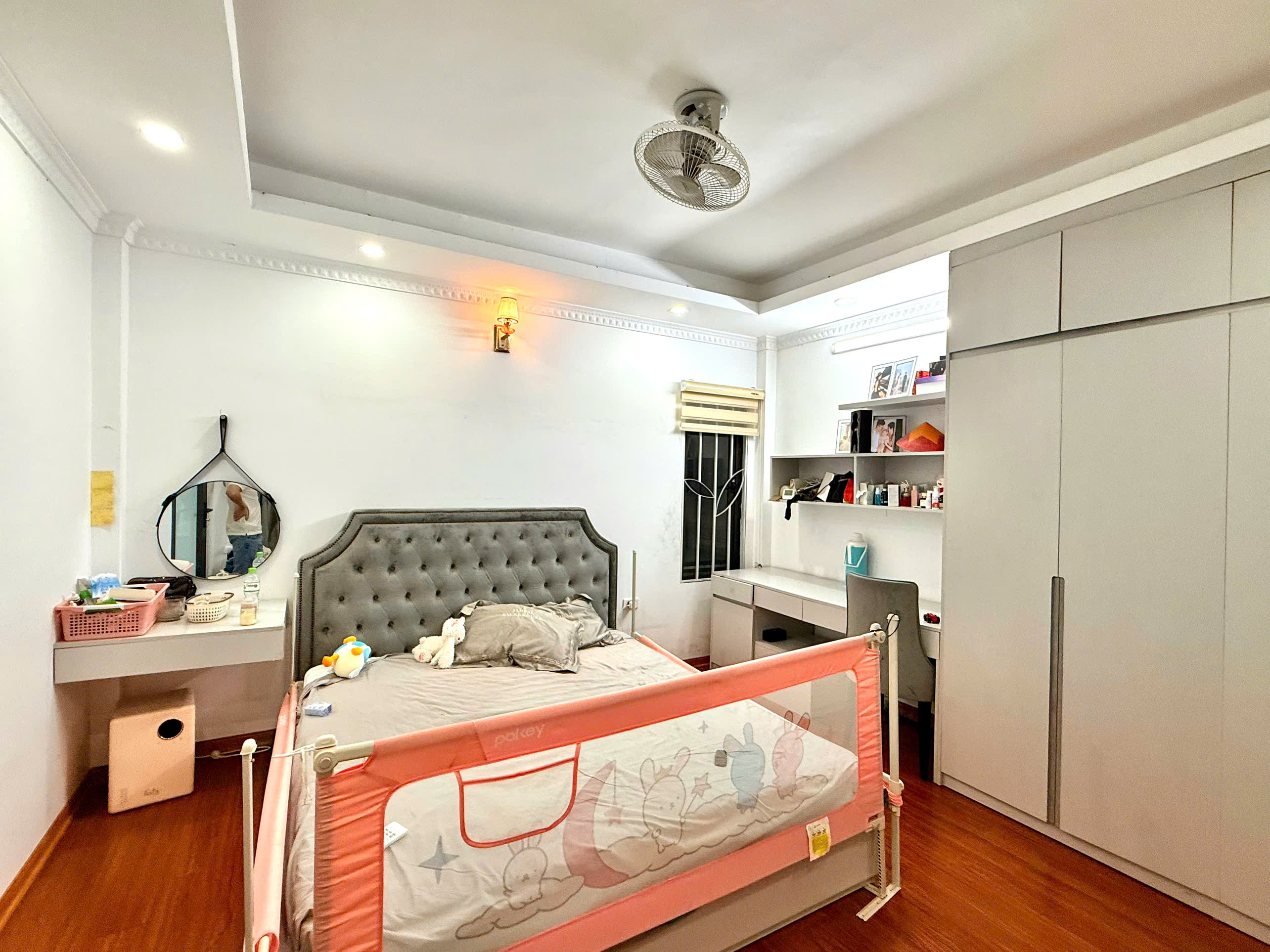 Bán nhà Gốc Đề ô tô đỗ cổng- 30m2- 5 tầng- 2 Thoáng