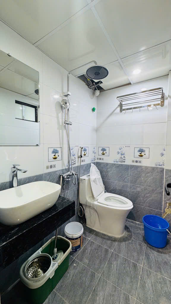 BÁN CĂN HỘ TẬP THỂ GIẢI PHÓNG- THANH XUÂN. DT 110M2 x 3PN,1WC NHÀ ĐẸP Ở NGAY, GIÁ 3,7TỶ