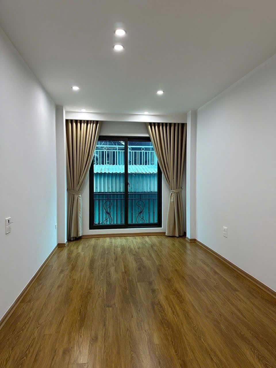 BÁN NHÀ MẬU LƯƠNG HÀ ĐÔNG 5 TẦNG LÔ GÓC THANG MÁY NHỈNH 7 TỶ FULL NỘI THẤT