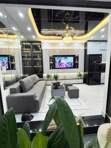 Bán nhà trung tâm quận Hai Bà Trưng, ngõ ô tô , 30m , 4 tầng , 3 ngủ, 6.48 tỷ