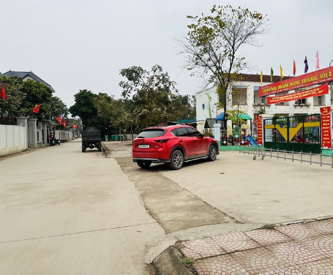 ĐẤT 100m² ĐẸP full TC – Ô TÔ NGỦ TRONG NHÀ – PHONG THỦY VƯỢNG KHÍ – 3.8 TỶ