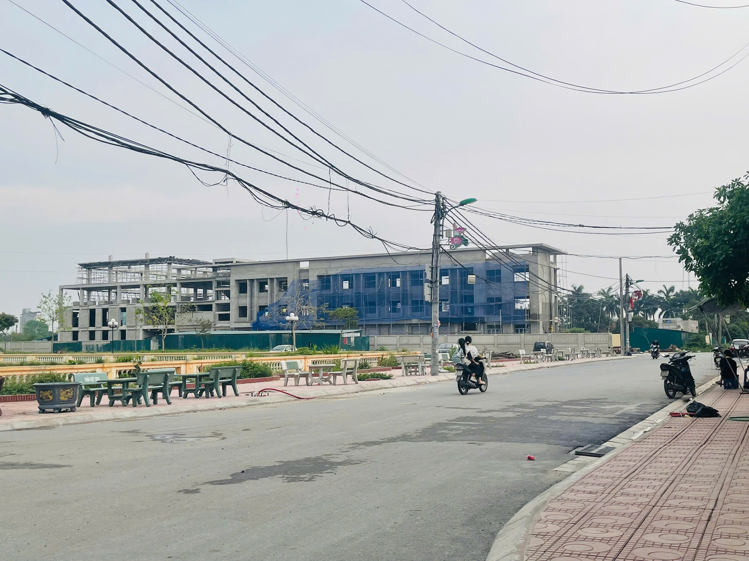 BÁN BIỆT THỰ ĐẸP 3 MẶT THOÁNG – GẦN HỒ ĐIỀU HOÀ/GẦN CHỢ – NAM HỒNG, ĐÔNG ANH _ GIÁ ĐẦU TƯ:10.7tỷ.