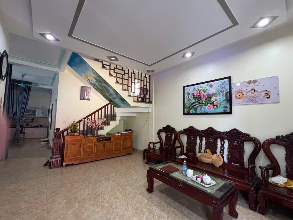 BÁN GẤP NHÀ 2 TẦNG YÊN VINH LÔ GÓC _ GIÁ CHỈ NHỈNH 5 TỶ
