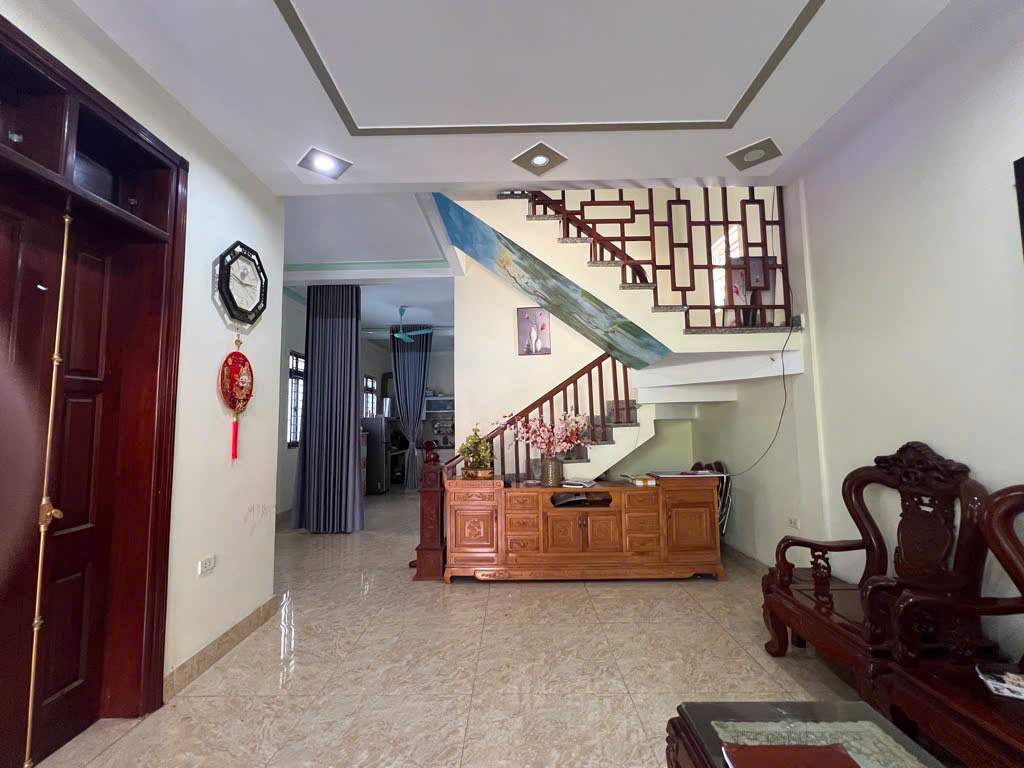 BÁN GẤP NHÀ 2 TẦNG YÊN VINH LÔ GÓC _ GIÁ CHỈ NHỈNH 5 TỶ