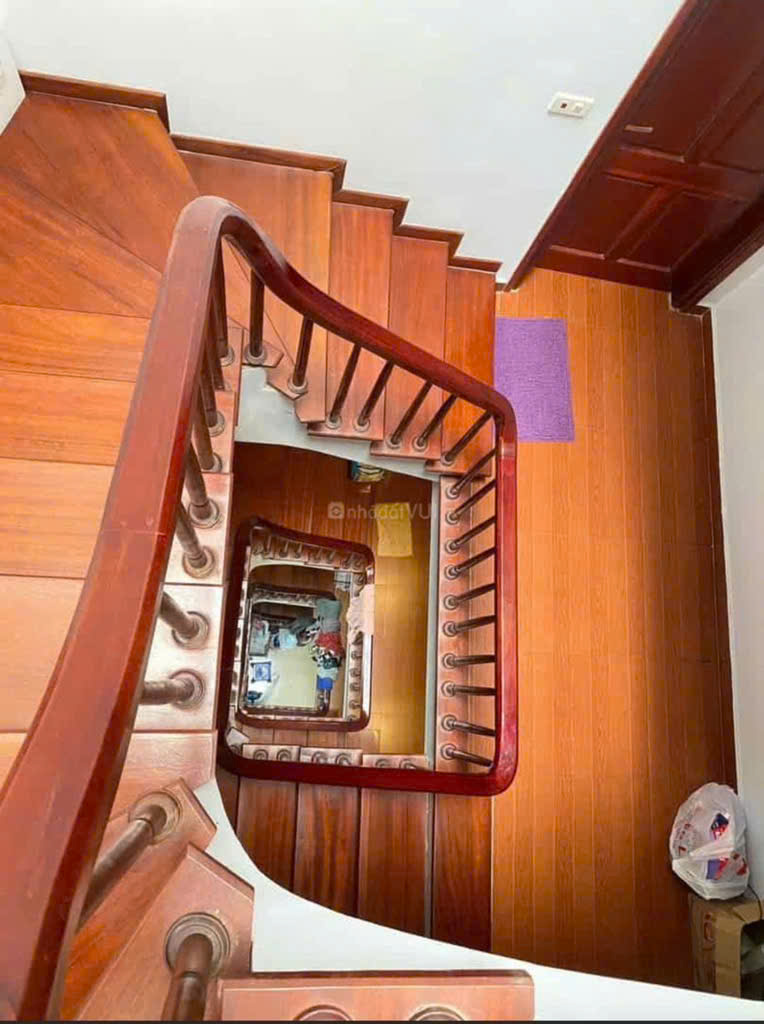 BÁN NHÀ PHẠM VĂN ĐỒNG - PHÂN LÔ - KINH DOANH - OTO TRÁNH - 7 CHỖ VÀO NHÀ