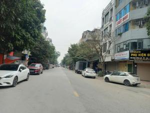 PHÚ DIỄN - PHÂN LÔ - OTO CHẠY VÒNG QUANH - GARA OTO