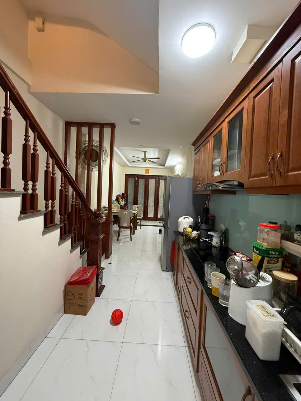 Bán nhà 5 tầng ngõ 67 Nguyễn Văn Cừ, chỉ hơn 8 tỷ.
