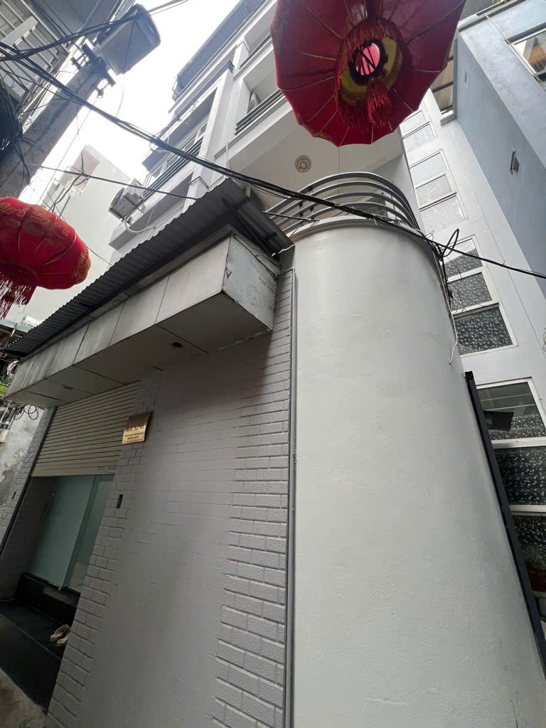 Ngọc Lâm Long Biên 69,3m, 4 tầng, MT 5.6m, chỉ 9.x tỷ. .