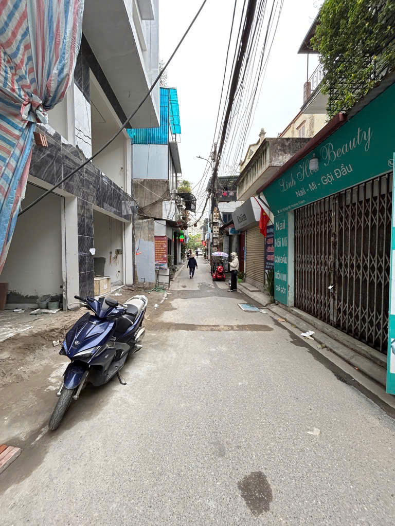 Nhà 6 tầng, Thượng Thanh Long Biên, ngõ ô tô kinh doanh 36m, giá chỉ 8 tỷ 2. .