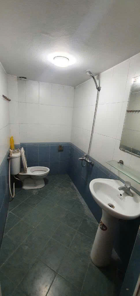 Vũ Xuân Thiều Sài Đồng, 68.2/82.2m, 3 tầng, MT 4.6m, chỉ 8.x tỷ.