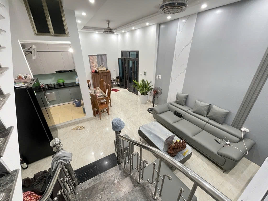 Bán nhà mặt ngõ phố Hoàng Như Tiếp, Bồ Đề, Long Biên, Hà Nội, 8 tỷ, 50m2, uy tín Hot!