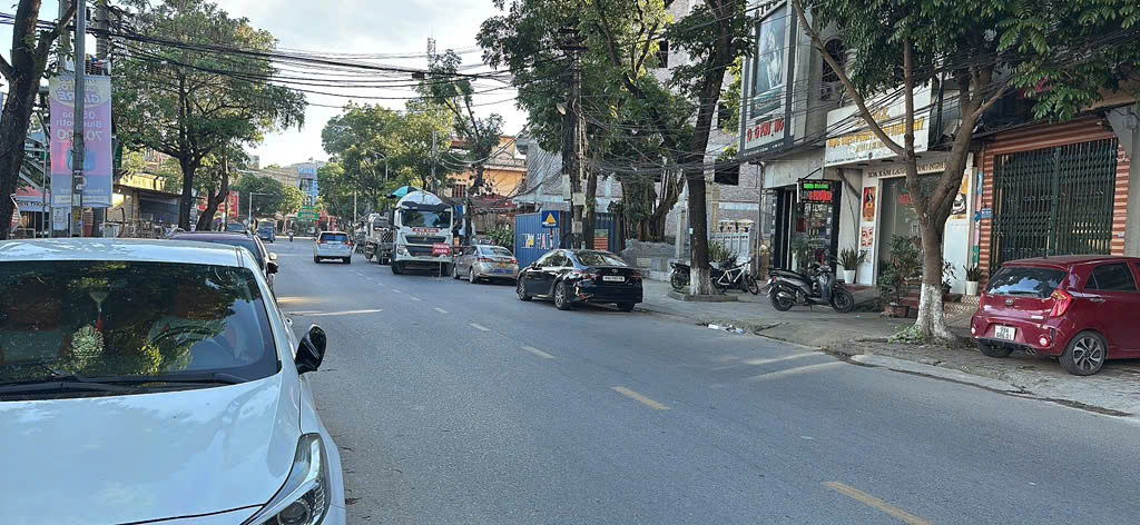 Nhà mặt phồ 3 tầng , phường Đại Phúc, TP Bắc Ninh, khu Đấu Mã, 97m.