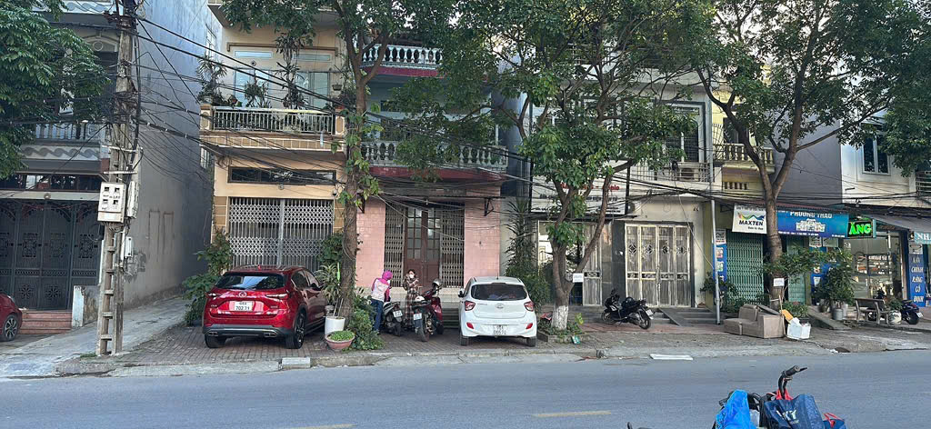 Nhà mặt phồ 3 tầng , phường Đại Phúc, TP Bắc Ninh, khu Đấu Mã, 97m.