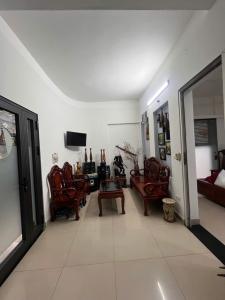 Ngọc Lâm Long Biên 69,3m, 4 tầng, MT 5.6m, chỉ 9.x tỷ. .