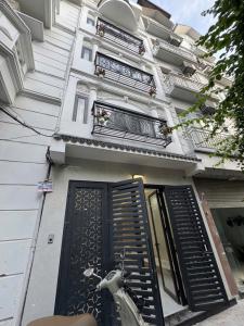 Bồ Đề 33m, 5 tầng, nhà mới, ô tô, kinh doanh, chỉ với hơn 9 tỷ.