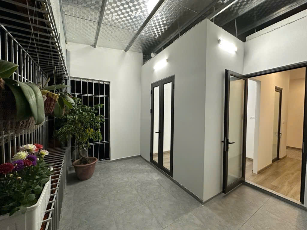 Bán nhà 280 Kim Giang, An sinh cực đỉnh, 50m2, giá 6.x tỷ ( số nhỏ)