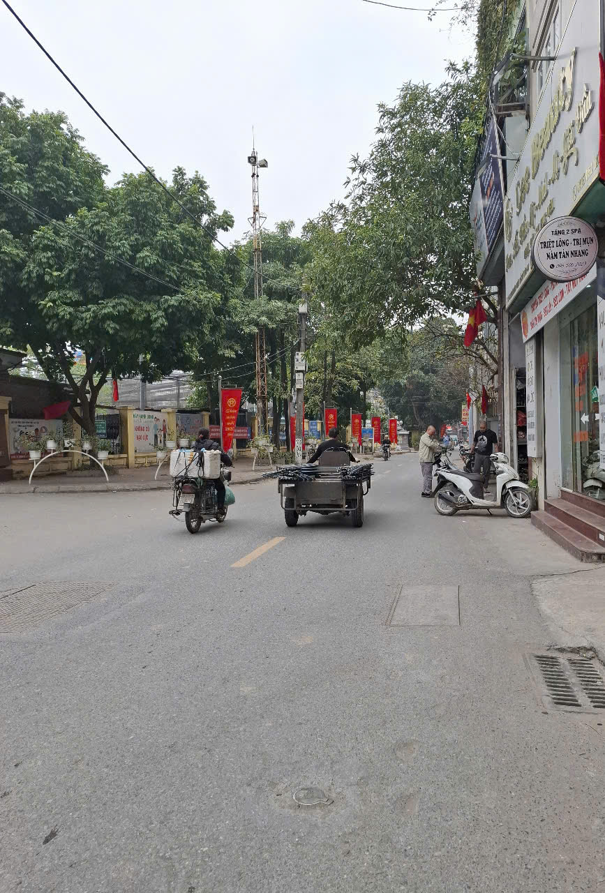 XUÂN ĐỈNH- NHÀ ĐẸP Ở NGAY- DÂN XÂY CỰC CHẤT- NGÕ NÔNG- AN NINH TUYỆT ĐỐI- 2 MẶT NGÕ- MORNING ĐỖ CỔNG- HÀNG HIẾM ĐẸP- NHỈNH 6 TỶ.