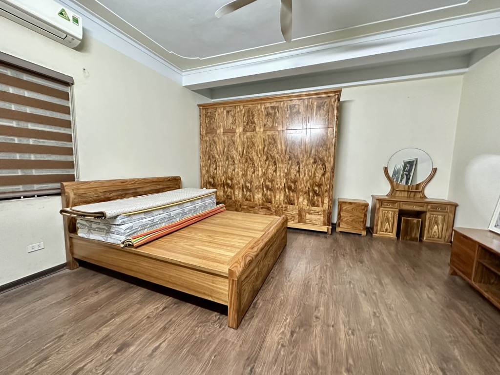 Bán nhà 64m2 quận Bắc Từ Liêm chỉ nhỉnh 9 tỷ, Oto vào nhà, Lô góc, Mặt tiền rộng, Tặng nội thất