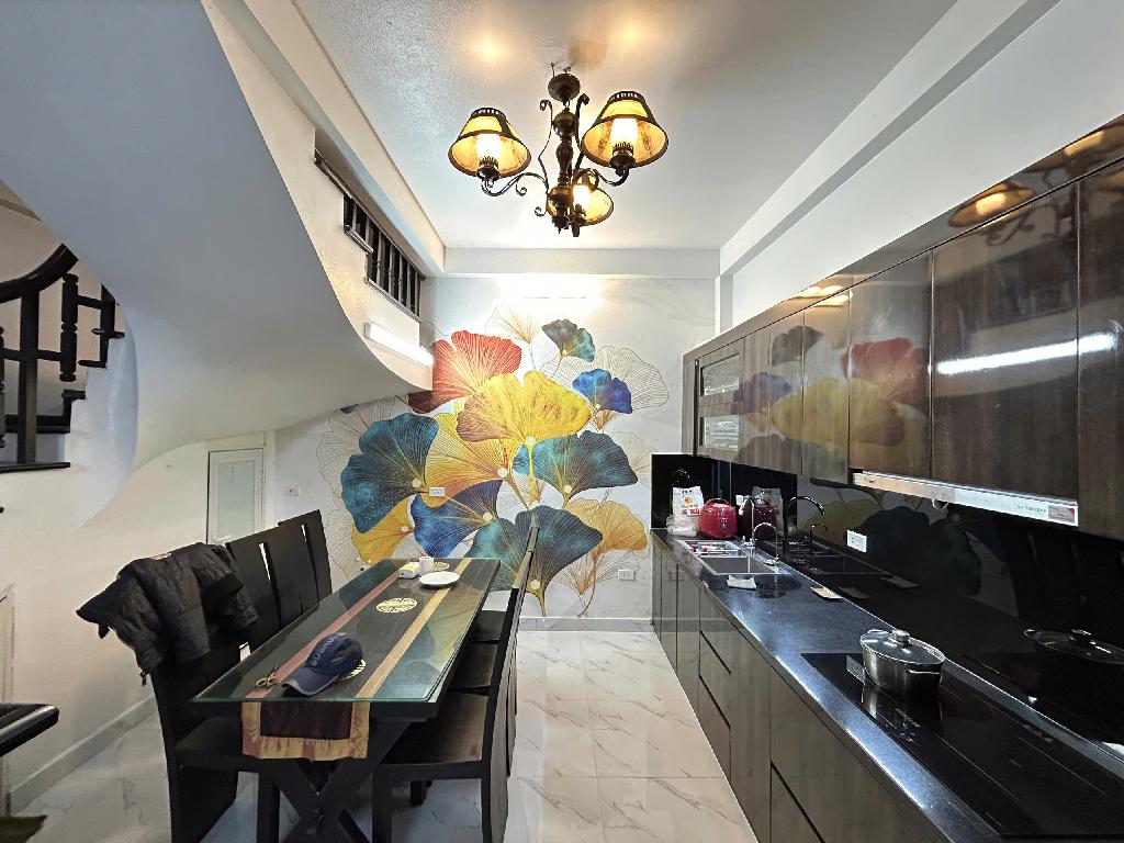 Bán nhà 45m2 đường Mỹ Đình, 1 nhà ra oto, Gần phố, Mặt tiền rộng, Full nội thất, Nhà đẹp ở luôn