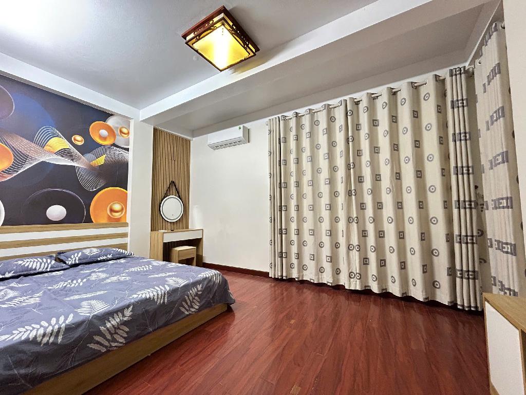 Bán nhà 45m2 đường Mỹ Đình, 1 nhà ra oto, Gần phố, Mặt tiền rộng, Full nội thất, Nhà đẹp ở luôn