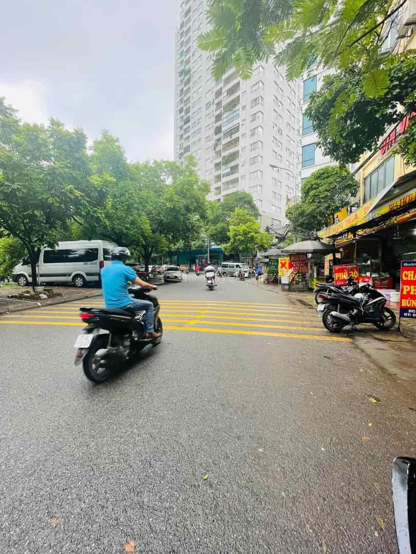 Bán nhà 5 tầng 47m2phố Tú Mỡ, Trung Kính, Ngõ nông, Gần phố, An sinh tốt, Nhà đẹp, Ở hoặc cho thuê