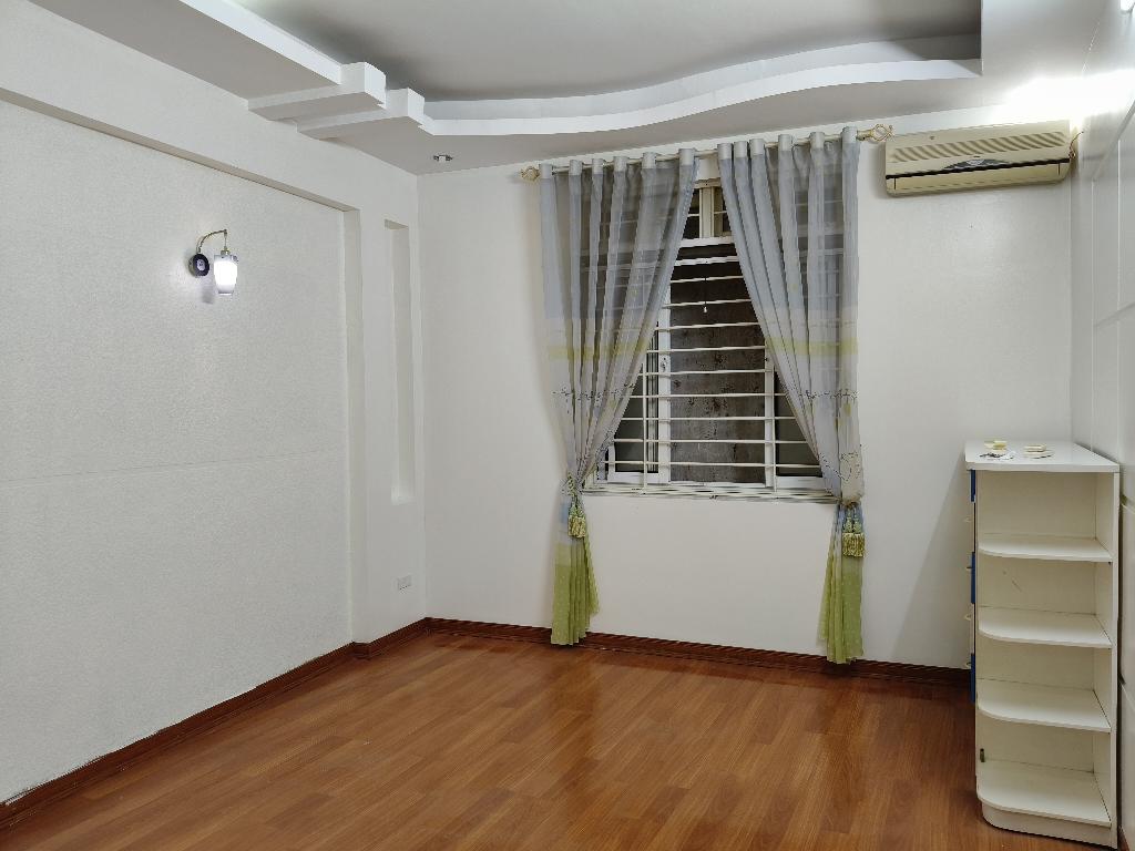 Bán nhà 5 tầng, 52m2 phố Trần Duy Hưng, Cầu Giấy, 50m ra phố, Thoáng trước sau, An sinh tốt, Nhà đẹp ở luôn