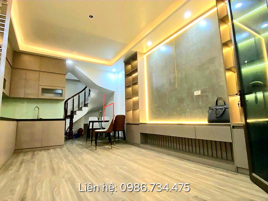 Bán nhà 5 tầng phố Mỹ Đình chỉ 6.x tỷ, Gần phố, Ngõ nông thoáng, Nhà đẹp full nội thất, Ở ngay