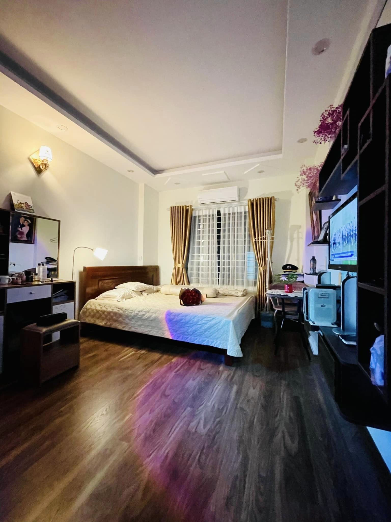 Bán nhà 5 tầng đường Mỹ Đình chỉ nhỉnh 5 tỷ, Gần phố, Đầy đủ tiện ích, Nhà đẹp ở luôn