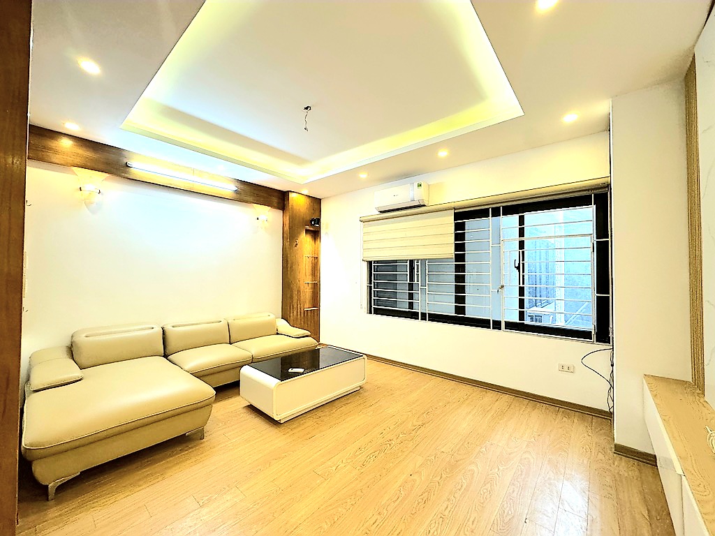 Bán nhà 5 tầng phố Hạ Yên Quyết-Trung Kính, Cầu Giấy, 30m ra phố, An sinh tốt, Full nội thất, Nhà đẹp ở ngay