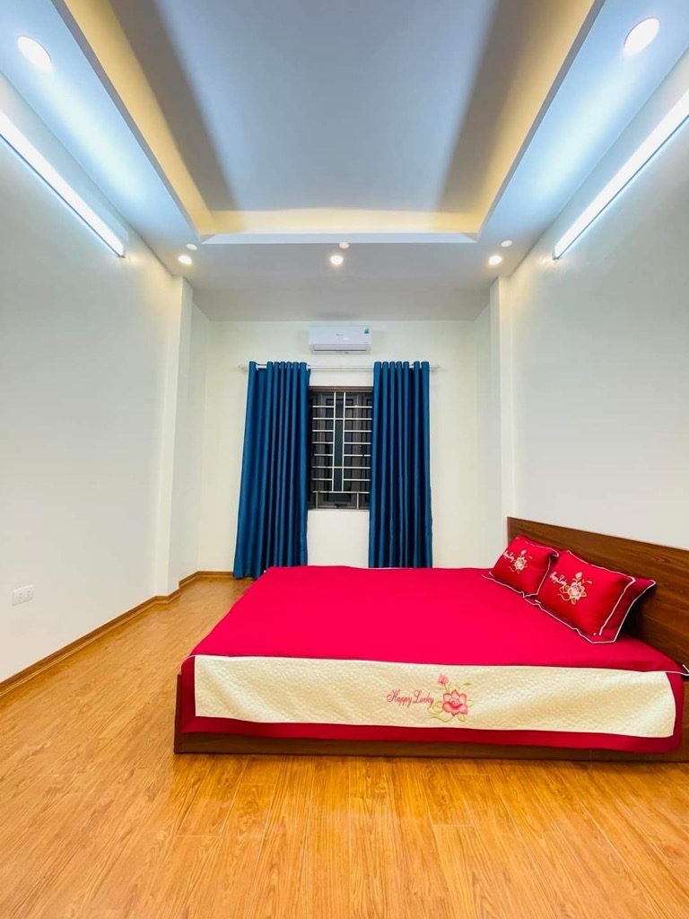 Bán nhà Khúc Thừa Dụ, Cầu Giấy, Ngõ thông, Gần phố, 2 thoáng, 45m2, Nhỉnh 9 tỷ