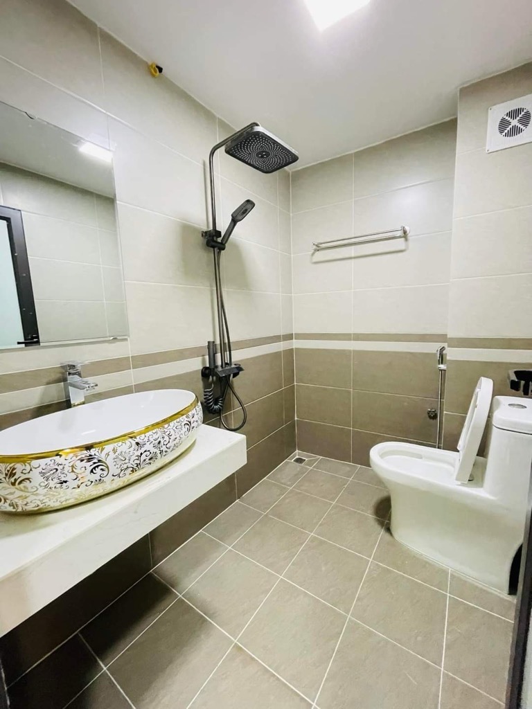 Bán nhà Khúc Thừa Dụ, Cầu Giấy, Ngõ thông, Gần phố, 2 thoáng, 45m2, Nhỉnh 9 tỷ