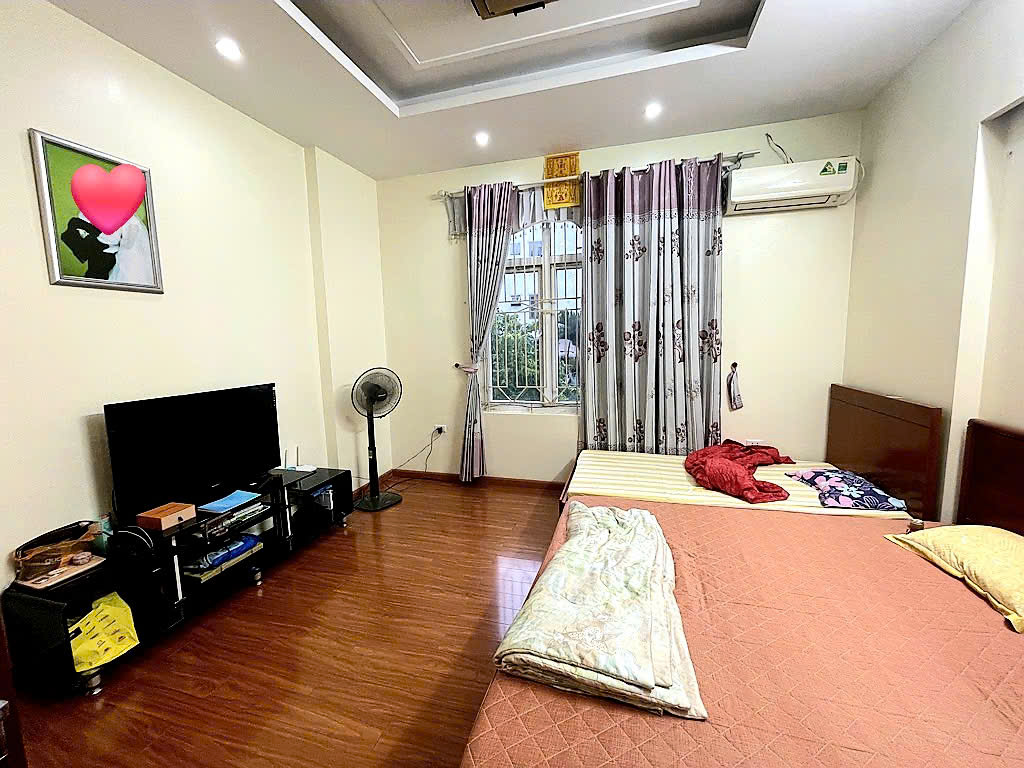 Bán nhà Phú Diễn, Oto đỗ cổng, Tiện ích đầy đủ, An ninh tốt, 53m2, Chỉ nhỉnh 9 tỷ