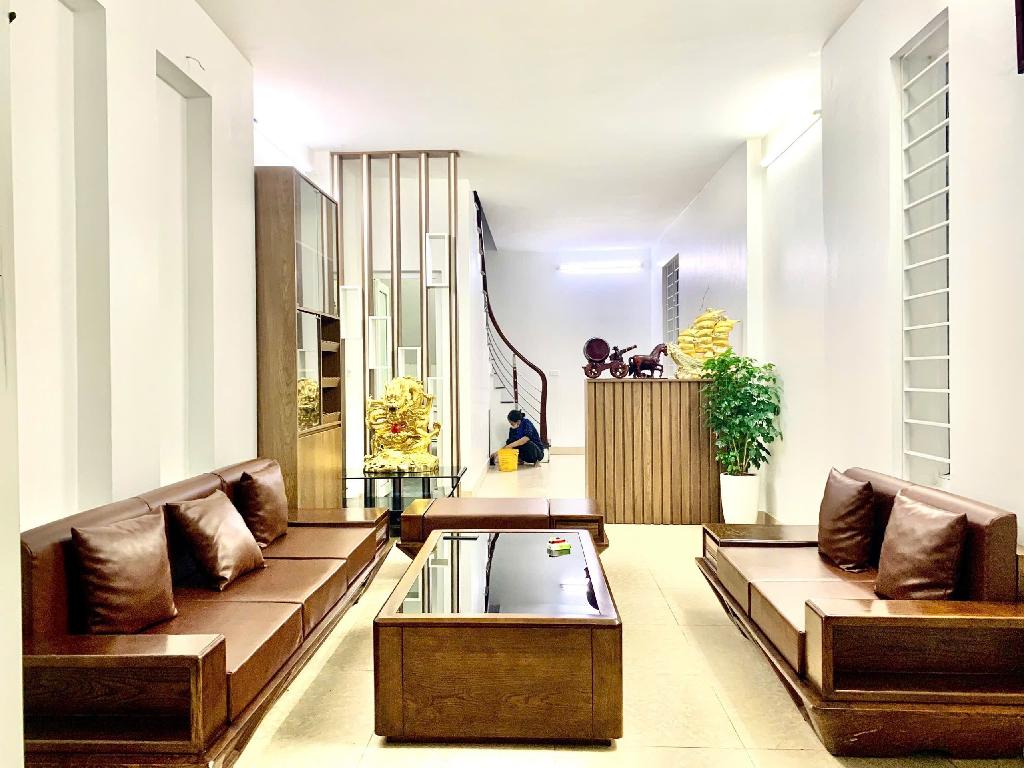 Bán nhà đường Mỹ Đình, Ngõ nông, 3 thoáng, Full nội thất, Kinh doanh, 41m2