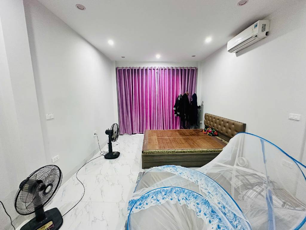 Bán nhà phố Nhân Mỹ, Mỹ Đình, 30m ra oto, Đầy đủ tiện ích, Nhà đẹp ở luôn, 35m2