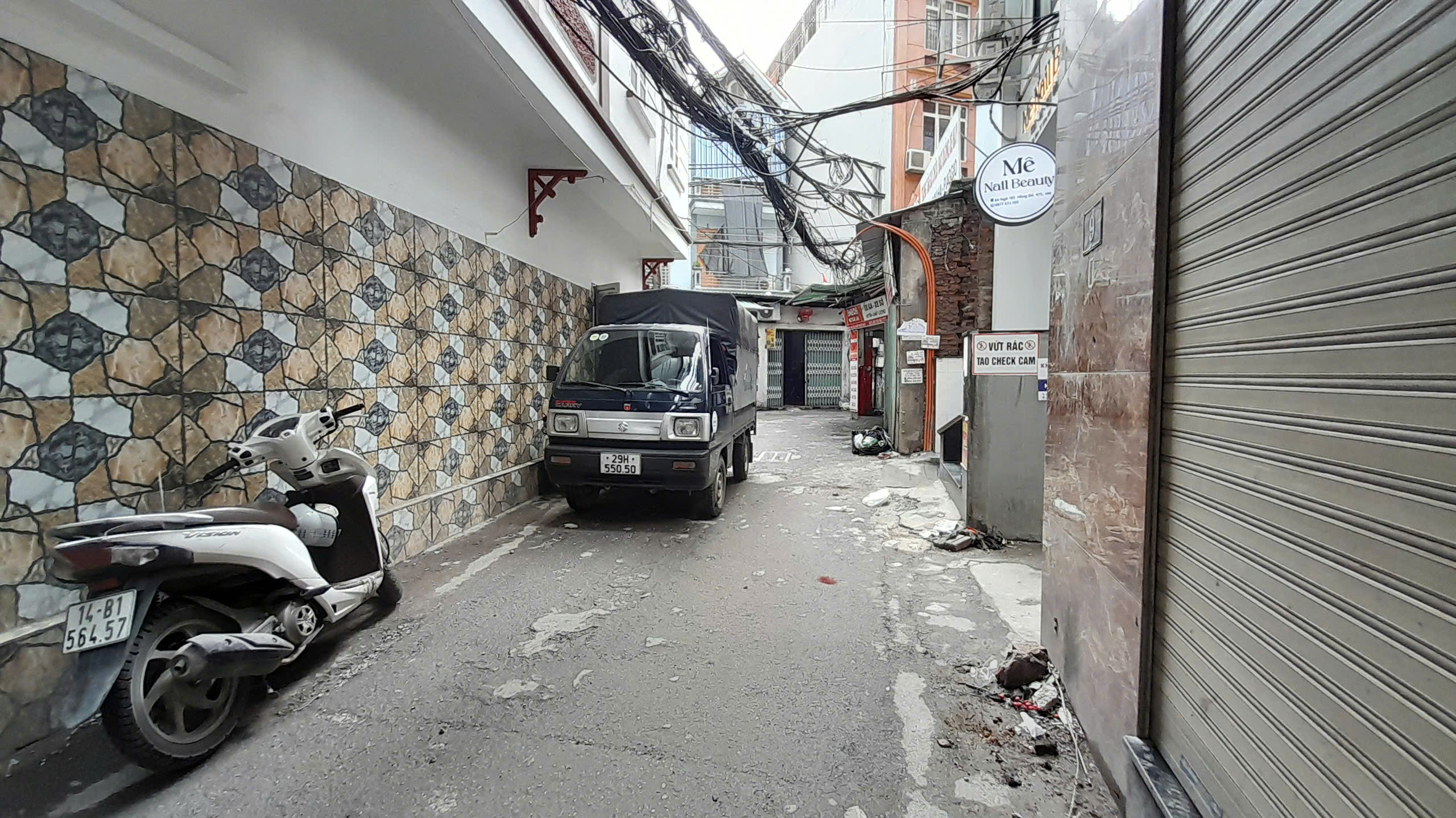 Bán nhà Lê Quang Đạo, Mỹ Đình, Ngõ nông, 1 nhà ra oto, 2 thoáng, Đầy đủ tiện ích, Nhà đẹp ở luôn, 32m2