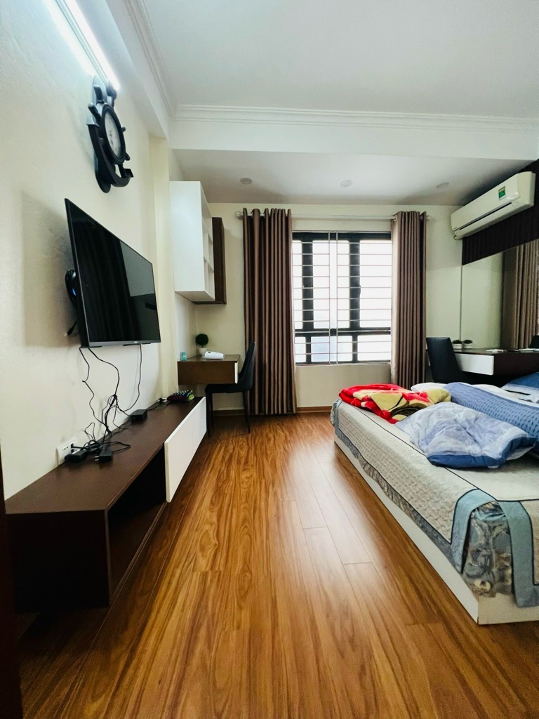 Bán nhà Lê Quang Đạo, Mỹ Đình, Ngõ nông, 1 nhà ra oto, 2 thoáng, Đầy đủ tiện ích, Nhà đẹp ở luôn, 32m2