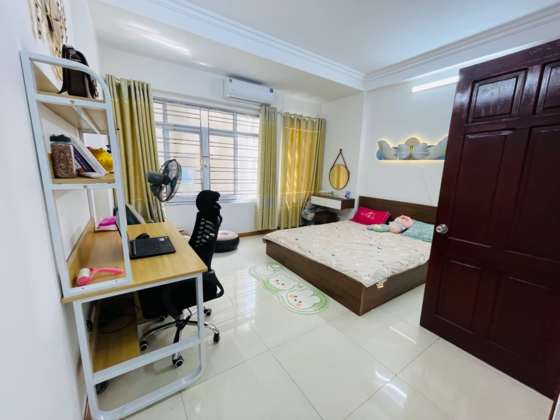 Bán Nhà 5 Tầng Phố Lê Quang Đạo Chỉ Nhỉnh 7 Tỷ, Ngõ Rộng Thoáng, Đầy đủ Tiện ích, Nhà đẹp ở Luôn