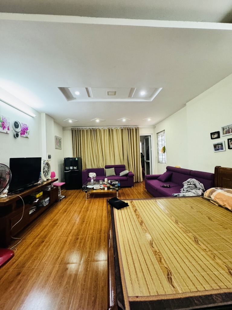 Bán nhà Phú Diễn, Phân lô, Oto vào nhà, 2 thoáng, Dân trí cao, Ngõ thông, Kinh doanh, 60m2 chỉ 1x tỷ