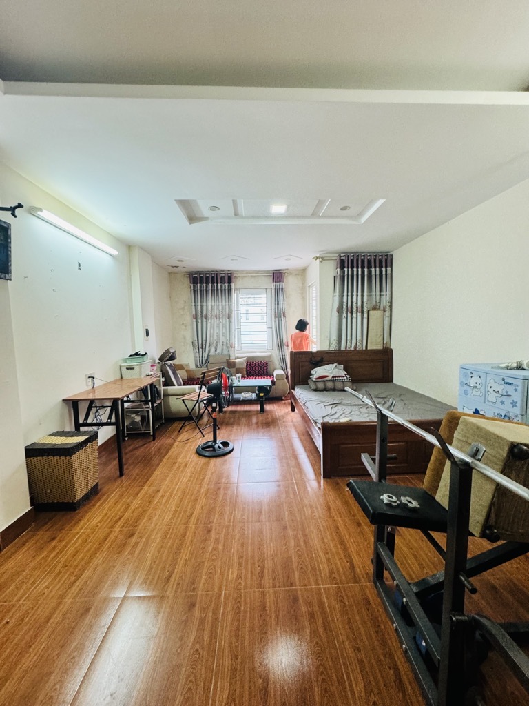 Bán nhà Phú Diễn, Phân lô, Oto vào nhà, 2 thoáng, Dân trí cao, Ngõ thông, Kinh doanh, 60m2 chỉ 1x tỷ