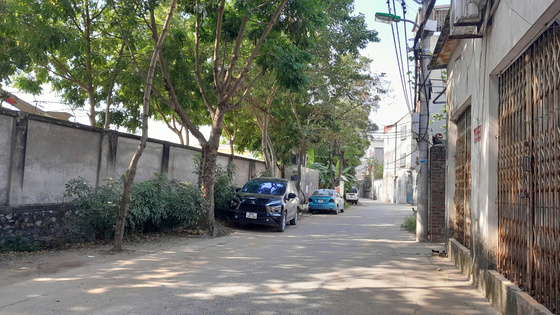 Bán mảnh đất đẹp quận Bắc Từ Liêm, Ngõ nông thoáng, Vài bước ra oto, Mặt tiền rộng, Chỉ nhỉnh 3 tỷ