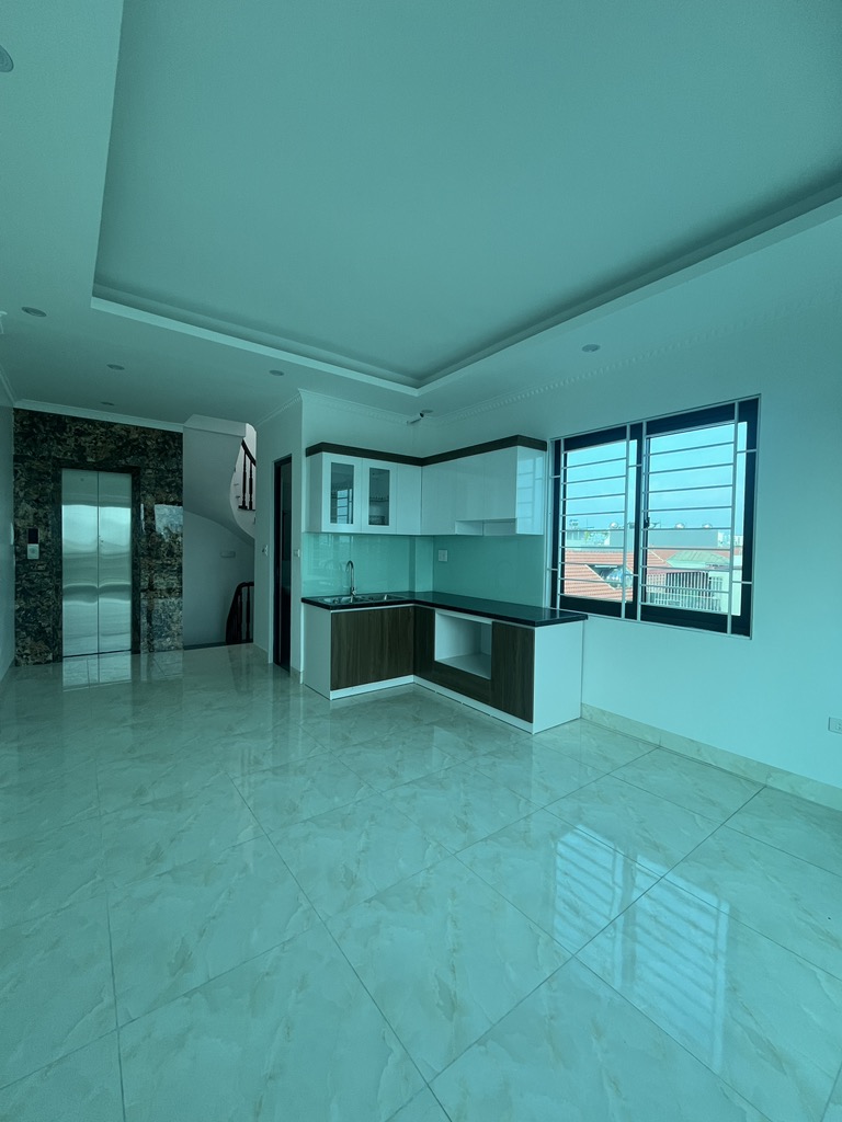 Siêu Hiếm! Nhà Đẹp Lô Góc Bắc Từ Liêm, 6 Tầng Thang Máy, 2 Mặt Thoáng, Oto Vào Tận Cửa, Chỉ Nhỉnh 6 tỷ